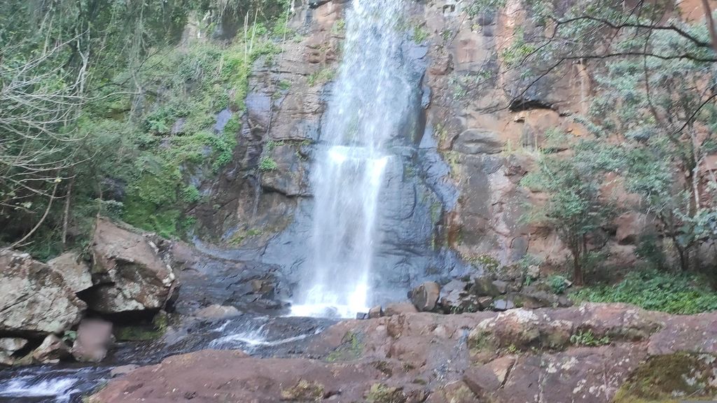 Salto Porá - "Salto hermoso" de 28 metros en Misiones